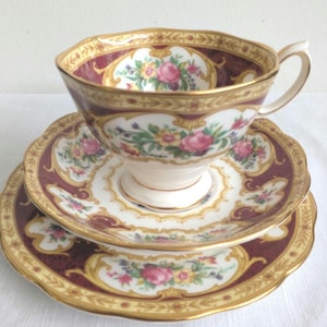 Vintage Royal Albert Bone China Lady Hamilton  Pattern Teacup Saucer Plate Set. Collectors China Afternoon Tea English China Trio China Gift