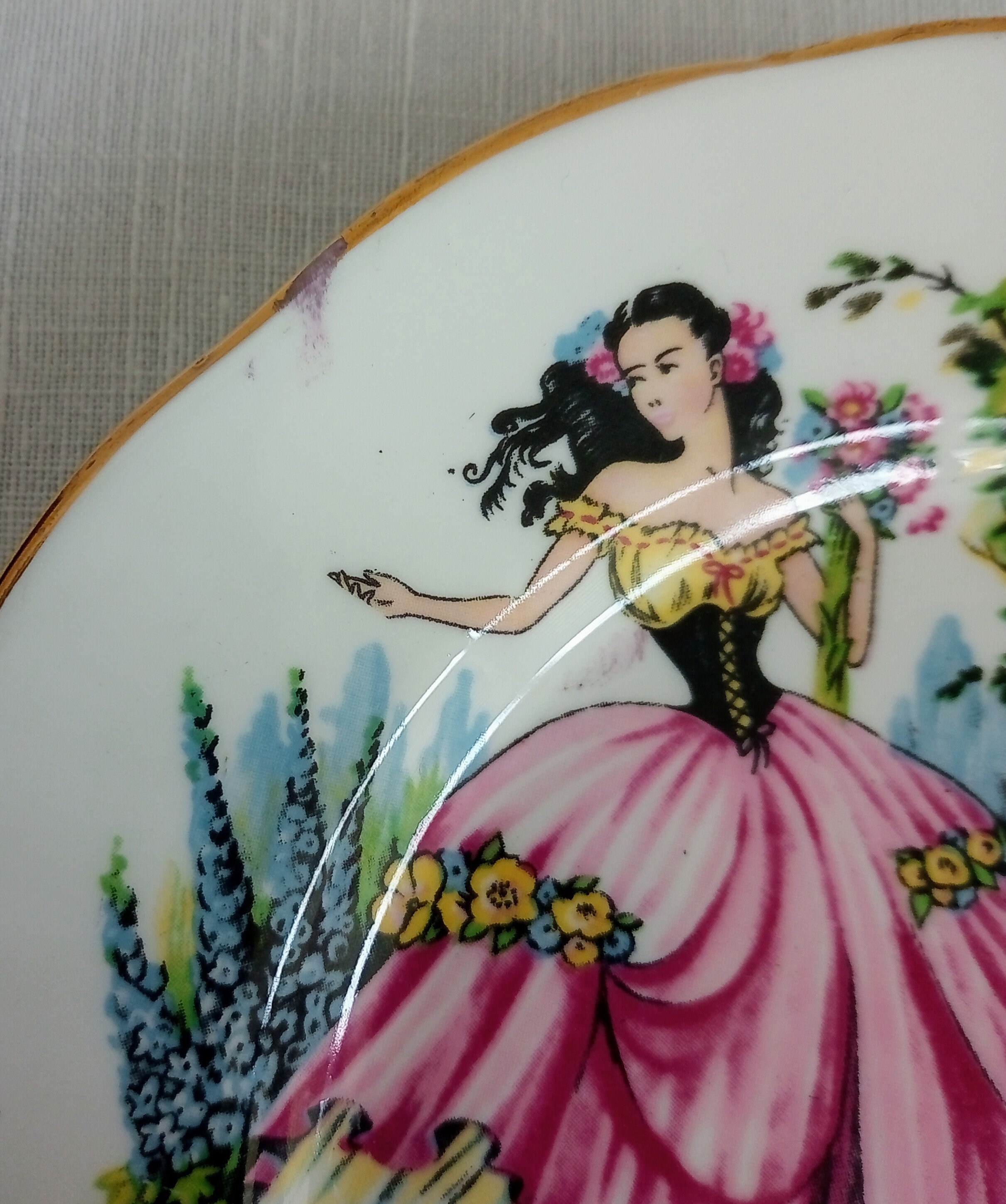 Vintage Set of Six Imperial Bone China 22kt Gold 'dainty Miss' Pattern