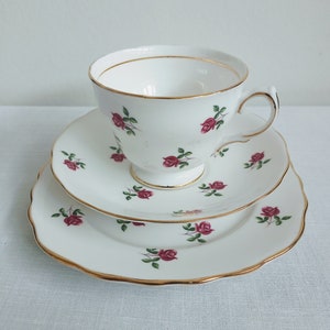 Vintage Colclough English Bone China Red Rosebud Floral Pattern Cup Saucer Plate Set. China Gift Collectors China. Afternoon Tea China Trio