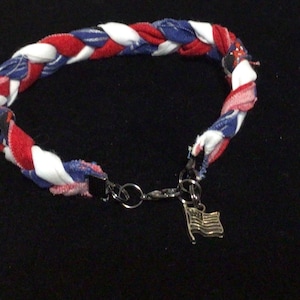 American Flag Charm Bracelet,Braided Repurposed Fabric,Women’s Cloth Jewelry,Gift Exchange