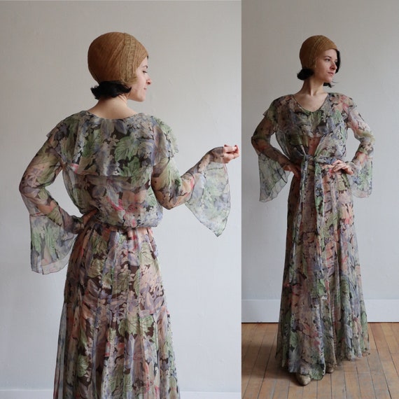 Antique 1930’s| Small | Floral green silk chiffon