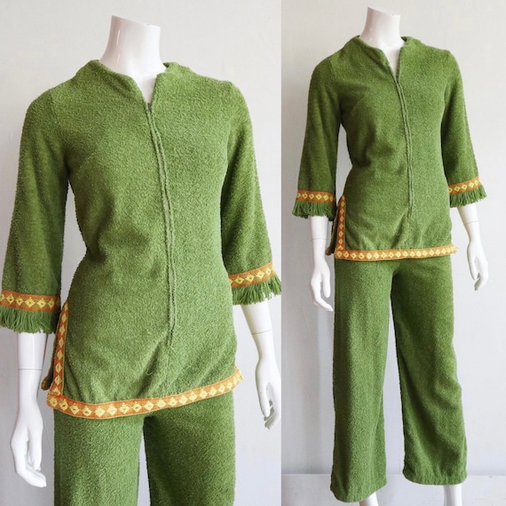 Vintage 60s/70s | Small | embroidered terry cloth