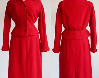 Vintage 1950’s | M/L | Red hot wool skirt suit