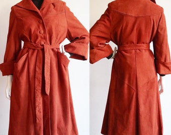 Vintage 1940s | Medium | Incredible suede leather coat.