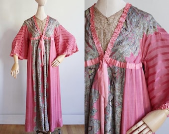 RARE antique 1900’s | Medium | silk paisley dressing gown with Watteau back | Edwardian trousseau