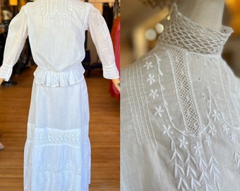 Antique Edwardian | Small | 1900’s batiste cotton blouse with embroidered and net high collar