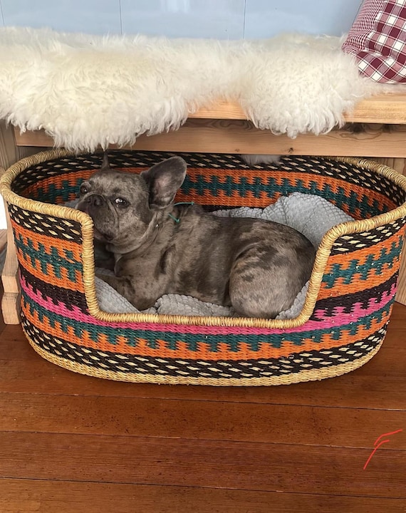 Comfortable Dog Basket Bed