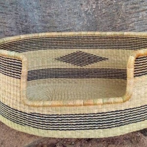 Comfortable Dog Basket Bed | woven basket for pet | Pet baskets | Ghana bolga pet basket | Natural dog bed | Large dog bed | Small dog bed