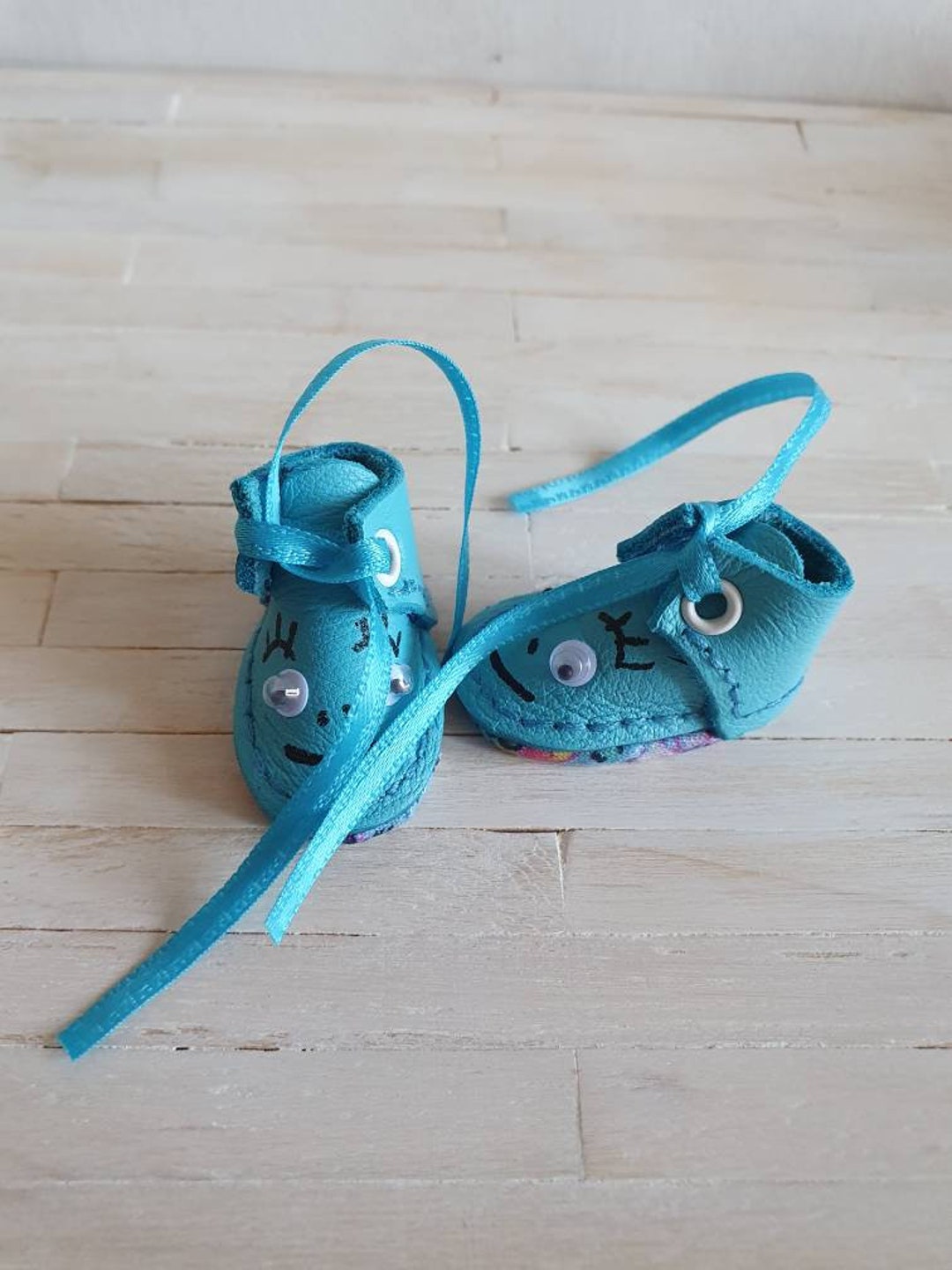 Zapatos De Princesa Para Muñecas De 20 Cm – 1 Par De Zapatos En Miniatura De Plástico, Diseño Simple Y Colorido, Accesorios Ideales Para Muñecas De Colección