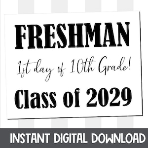 Letrero del primer día de preparatoria. ¡Primer día de primer año! 8.5x11. Descarga digital instantánea. Clase de 2029. Noveno grado. Blanco y negro.