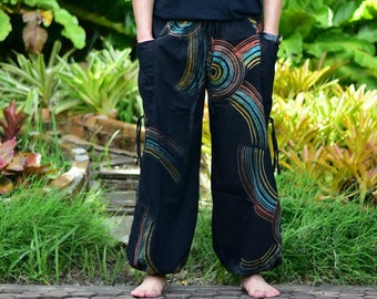 Harem pants in black, with large pockets and flexible waist - Unisex Yogapants for all sizes and length, made of 100% soft cotton