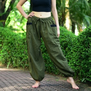 Harem pants in green, with large pockets and flexible waist - Unisex Yogapants for all sizes and length, made of 100% soft cotton
