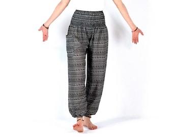 Harem pants with ethnic pattern black and white XL-XXL, airy Aladdin pants made of soft viscose, leisure pants from Thailand, fair trade, vegan
