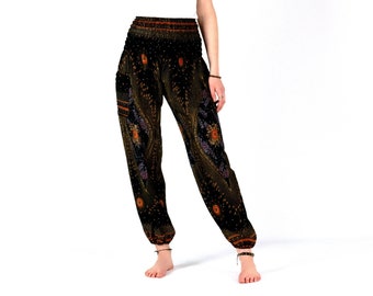 Harem pants with oriental pattern in black and gold, airy Aladdin pants made of soft viscose, casual pants from Thailand, fair trade, vegan