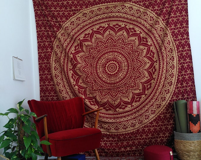 Tapestry ombre mandala red gold indian wall hanging, boho walldecor handmade from 100% cotton, vegan, fair trade in india