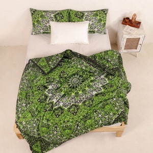Beddengoed 200 x 220 cm met mandala in groen - dekbedovertrek + sloop van 100% katoen - handgemaakt en eerlijk verhandeld in India