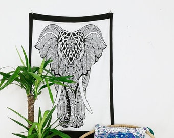 Tissu mural éléphant petit mur boho suspendu tapisserie indienne blanc noir décoration hippie ethno commerce équitable coton végétalien pour accrocher