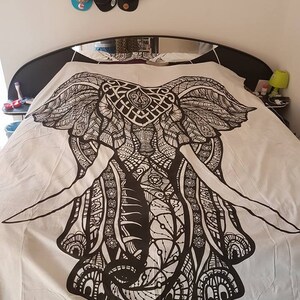 AHANDMAKER Indischer Elefanten Wandteppich – 45,6x13 Zoll (ca. 116x33 Cm), Mit Quasten, Traditionelles Jaipur-Design, 'Viel Glück'-Motiv