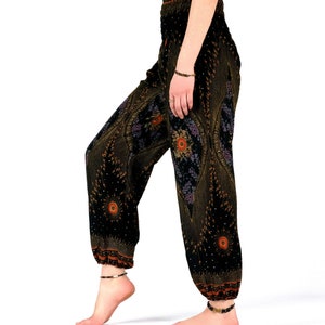 Haremshose mit Orient Muster schwarz gold in XL-XXL - luftige Freizeithose aus weicher Viskose, aus Thailand, fair gehandelt, vegan