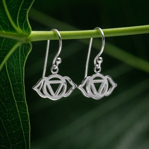 Third Eye Ajna Chakra, 925 Silver Chakra Jewelry for Intuition & Mental Clarity, Energetic Balance, Yoga Jewelry Gift Idea
