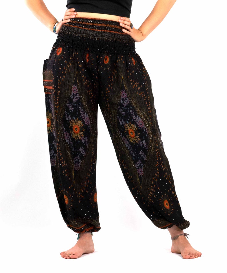 Haremshose mit Orient Muster schwarz gold in XL-XXL - luftige Freizeithose aus weicher Viskose, aus Thailand, fair gehandelt, vegan