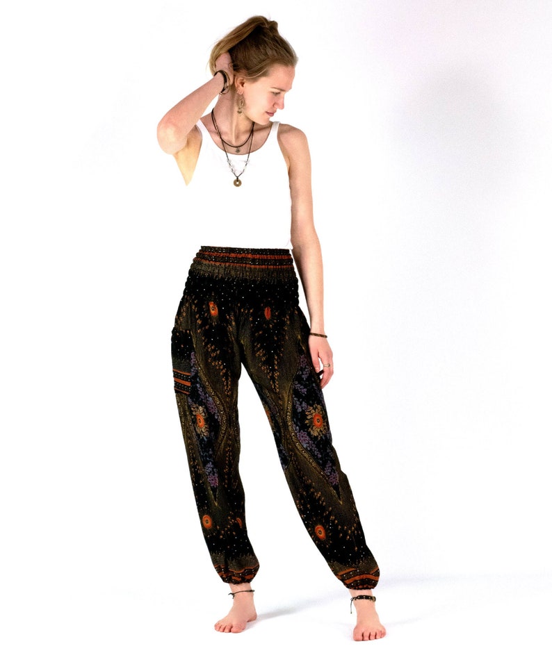 Haremshose mit Orient Muster schwarz gold in XL-XXL - luftige Freizeithose aus weicher Viskose, aus Thailand, fair gehandelt, vegan