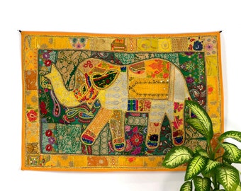 Wandteppich mit Elefant in gelb - Patchwork Wandbehang aus Indien, mit Stickerei, handgefertigt und fair gehandelt - Indisches Kunsthandwerk
