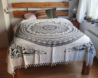 Indische Tagesdecke Ombre Mandala schwarz natur weiß mit Fransen ca. 220x240 cm, King Size 100% Baumwolle, handgefertigt in Indien