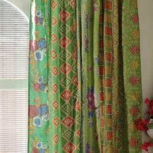 Boho-Vorhänge Grün Indischer Sari Vorhang handgefertigte Patchwork Gardine bunte Fenster Dekoration Hippie-Schlafzimmer aus recycelten Saris