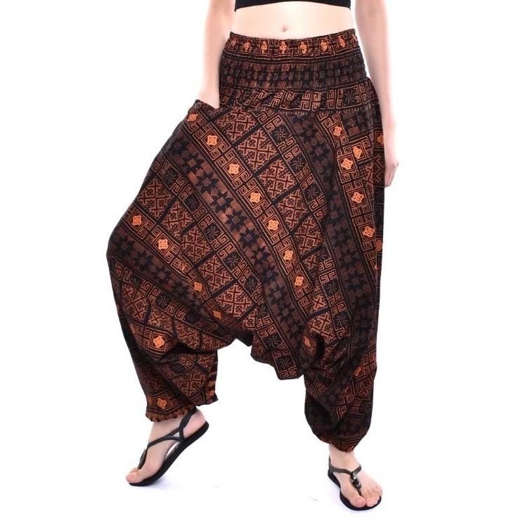 Harem pants in black, with large pockets and flexible waist - Unisex Yogapants for all sizes and length, made of 100% soft cotton