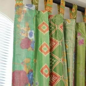 Boho-Vorhänge Grün Indischer Sari Vorhang handgefertigte Patchwork Gardine bunte Fenster Dekoration Hippie-Schlafzimmer aus recycelten Saris