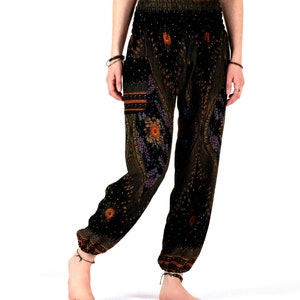 Haremshose mit Orient Muster schwarz gold in XL-XXL - luftige Freizeithose aus weicher Viskose, aus Thailand, fair gehandelt, vegan
