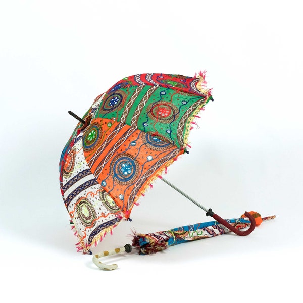 Colorful parasol made of cotton Ø approx. 70 cm, patchwork with mirrors and gold threads, handmade in India for festival, garden and park