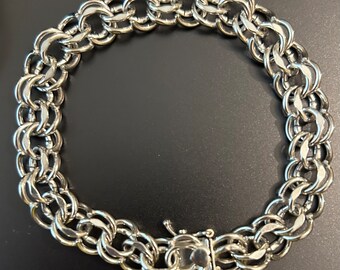 1960s-70s Vintage Sterling Silver Charm Bracelet with Double Links and Safety clasp