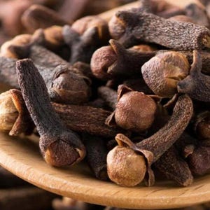 Fresh Raw Organic Whole Cloves Laung 100/200 Grams