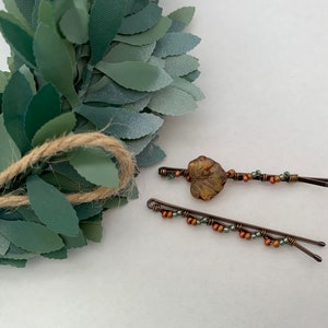 Leaf Bobby Pins, Small Gifts for Co Worker, Minimalist Beaded Hair Pins, Decorative Hair Clips