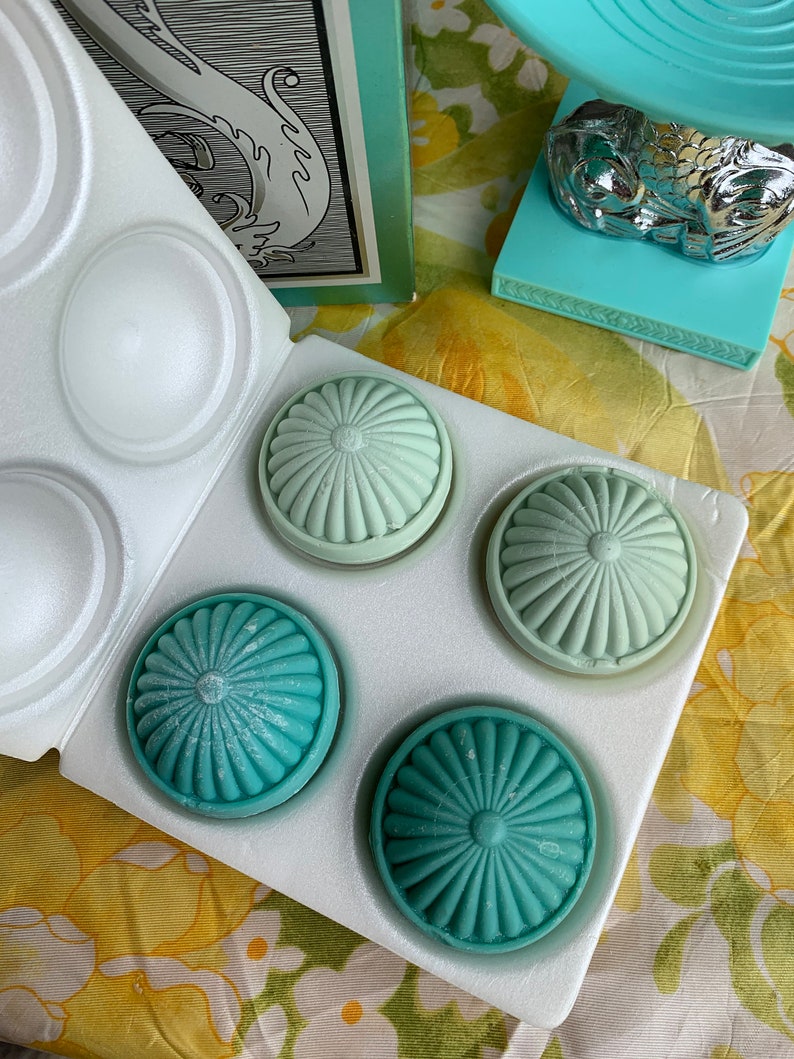 SALE NIB Vintage Avon Dolphin Soap Dish with 4 Hostess Soaps Etsy
