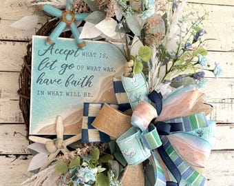 Corona para casa de playa, decoración costera, decoración cristiana, decoración turquesa, corona para puerta de entrada, regalo para cualquier ocasión, corona de estrella de mar, corona de vid