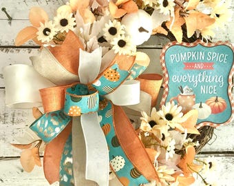 Corona de calabaza y especias, decoración turquesa y naranja, corona de otoño, decoración de pared, corona de puerta, corona de vid, regalo, corona de cafetería, decoración rústica, 20"