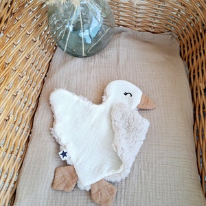 Goose flat comforter in double ecru cotton gauze and customizable sherpa image 2