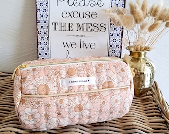 Quilted cotton toiletry bag - vintage flowers -