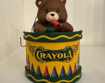 Adorno navideño de oso de peluche Crayola de Binney & Smith de 1992