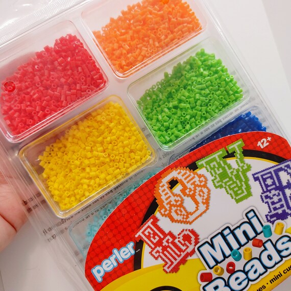 Perler Plastic Fused Tray 4000 beads in 16 colors with Idea Book - Tray of  Beads