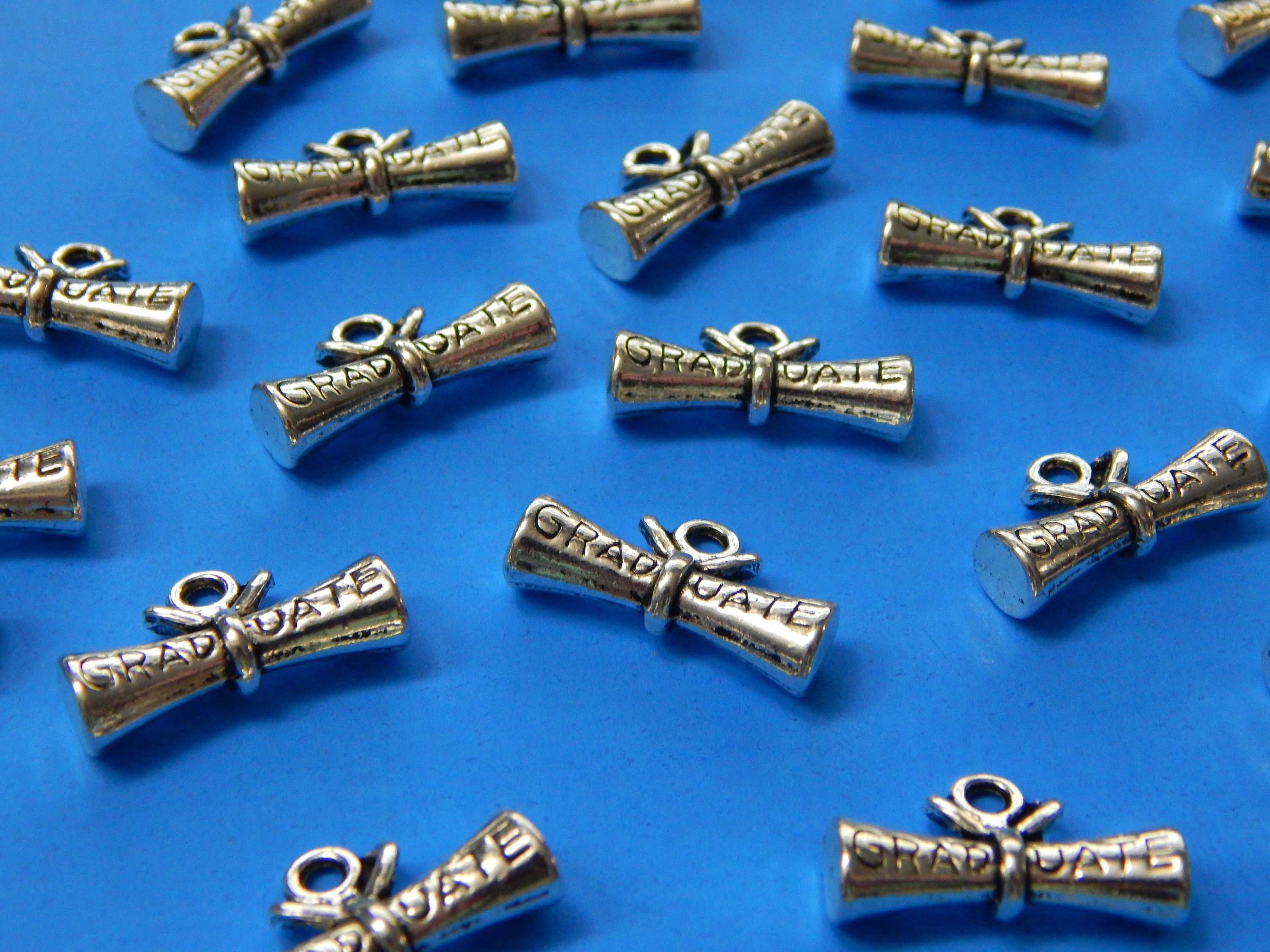 Set of 25 Diploma Charms Graduation Charms Graduate Charm Etsy