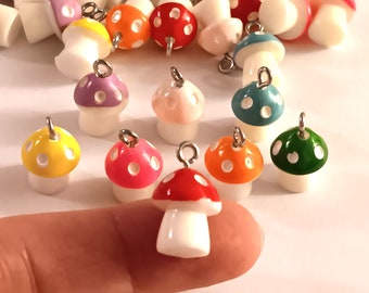 Set of 8, Plastic Mushrooms, Mushroom Charms, Mushroom Pendants, Mushroom Jewelry, Mushroom Gifts, Small Mushrooms, #56A