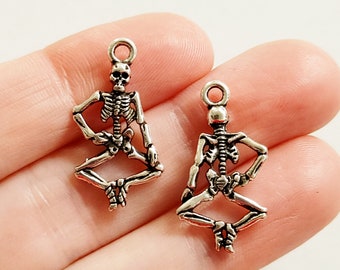 Set of 5, Silver Skeletons, Skull Charms, Skeleton Pendants, Skeleton Jewelry, Skull Jewelry, Punk, Bulk Charm Pendant Lot, #34P