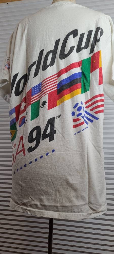 1994 ワールドカップ USA 94 シングルステッチ T シャツ。背面に