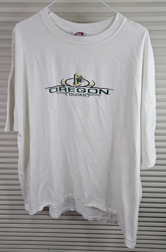 Oregon Ducks Disney Men's XL Vintage T Shirt - image 1