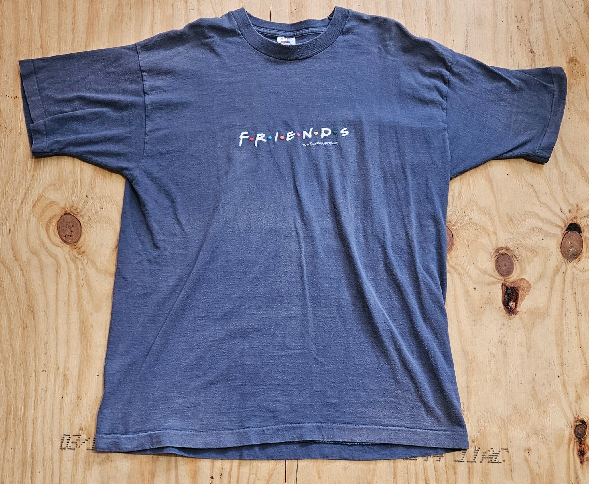 1995 Friends Men's XL True Vintage Faded 'friends' TV Show Single