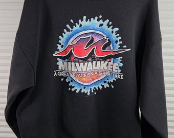 Milwaukee Men's XL Early 90's Black Crewneck. 'A Great Place on a Great Lake